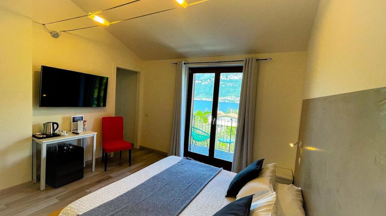 Suite with Lake View